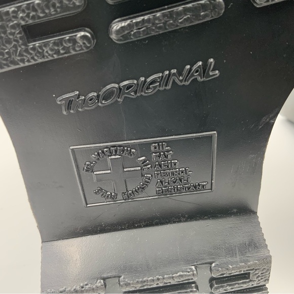 Dr, Marten’s USM/6 1460 Mono Smooth 8-Eyelet Black Leather Combat Boots. - Picture 9 of 10